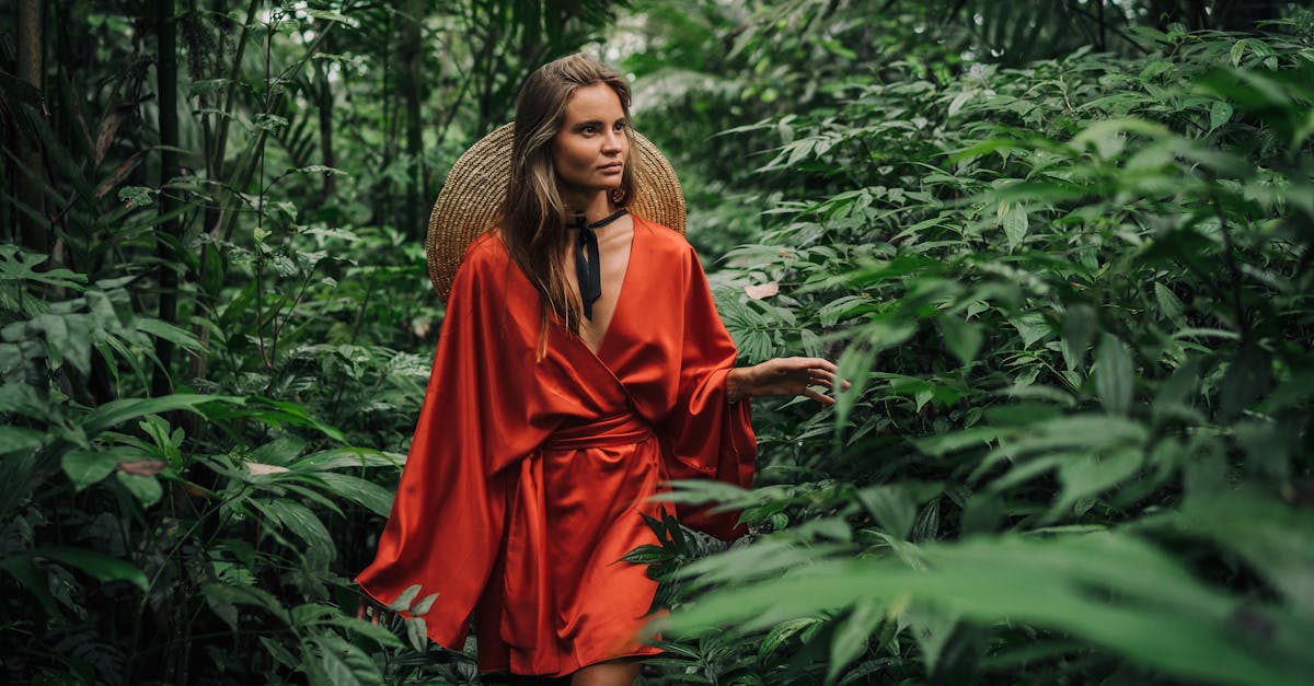 découvrez notre magnifique collection de robes élégantes, parfaites pour toutes les occasions. apportez une touche de glamour à votre garde-robe avec des tissus raffinés et des designs modernes qui mettent en valeur votre silhouette. transformez chaque moment en une célébration du style.