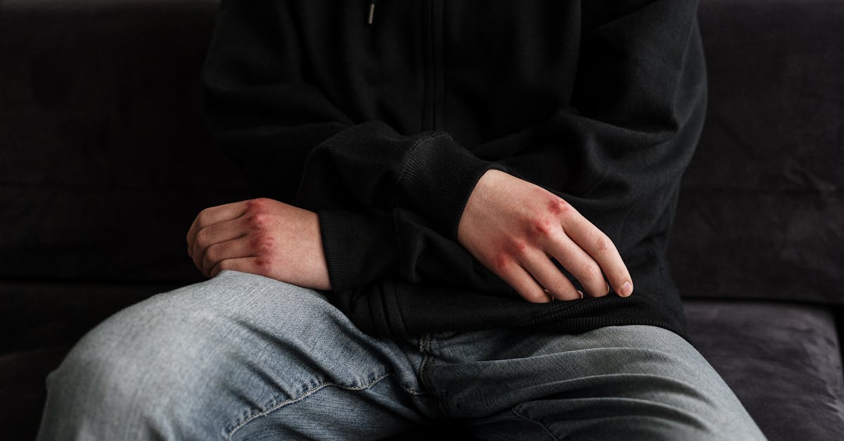 découvrez des informations essentielles sur la violence domestique, ses conséquences dévastatrices et les ressources disponibles pour aider les victimes. apprenez comment identifier les signes et soutenir ceux dans le besoin.