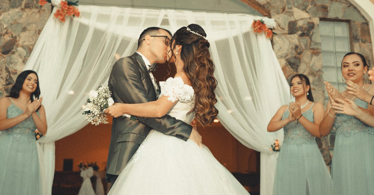 découvrez nos conseils et astuces pour accueillir vos invités de mariage en toute élégance. apprenez à organiser une réception inoubliable et à faire en sorte que chaque invité se sente spécial lors de ce jour unique.