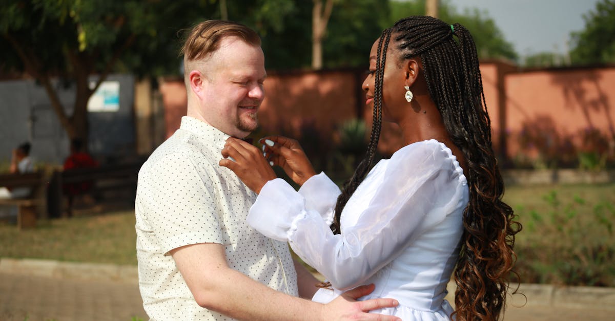découvrez les plus belles coiffures de mariage tressées qui ajouteront une touche d'élégance à votre grand jour. inspirez-vous de nos idées créatives pour sublimer votre look et faire de vous la mariée parfaite.