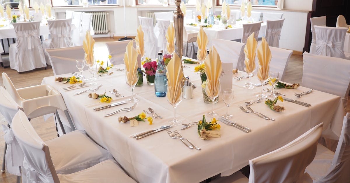 découvrez nos services de catering sur mesure pour tous vos événements. que ce soit pour un mariage, un anniversaire ou un séminaire, notre équipe s'engage à vous offrir des mets savoureux et une expérience inoubliable.