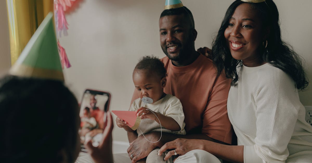 découvrez des idées originales et conseils pratiques pour organiser une fête d’anniversaire mémorable à l’occasion du premier anniversaire de votre enfant. inspirez-vous pour une célébration unique et magique !