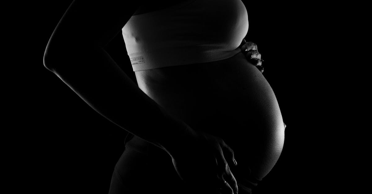 découvrez l'univers décalé de homer simpson enceinte, une exploration humoristique et imaginative de la parentalité à travers les yeux de ce personnage iconique des simpsons. plongez dans des scénarios hilarants et inattendus qui révèlent les défis et les joies d'attendre un bébé dans la famille la plus célèbre de springfield.