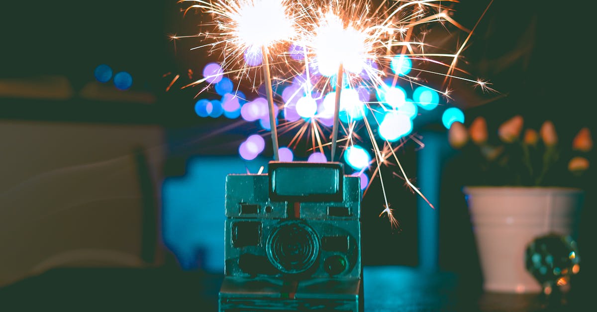 découvrez les sparklers, ces bâtons étincelants parfaits pour illuminer vos fêtes, mariages, anniversaires ou événements spéciaux. ajoutez une touche magique et festive à chaque célébration avec nos sparklers de qualité !