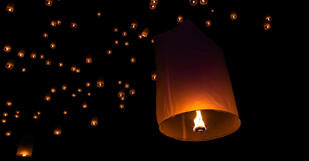 découvrez la signification et l'importance des rituels symboliques, ces pratiques traditionnelles qui expriment des valeurs, des croyances et renforcent les liens au sein d'une communauté.