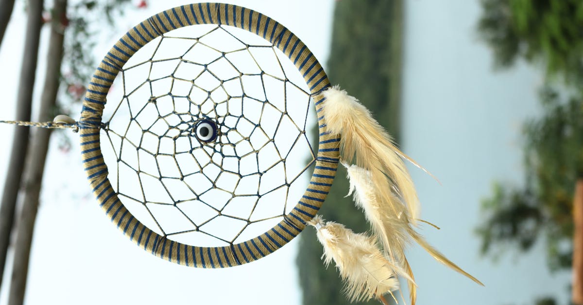 découvrez la signification et l'importance des rituels symboliques, leurs origines et leur rôle dans différentes cultures pour exprimer croyances, valeurs et traditions.