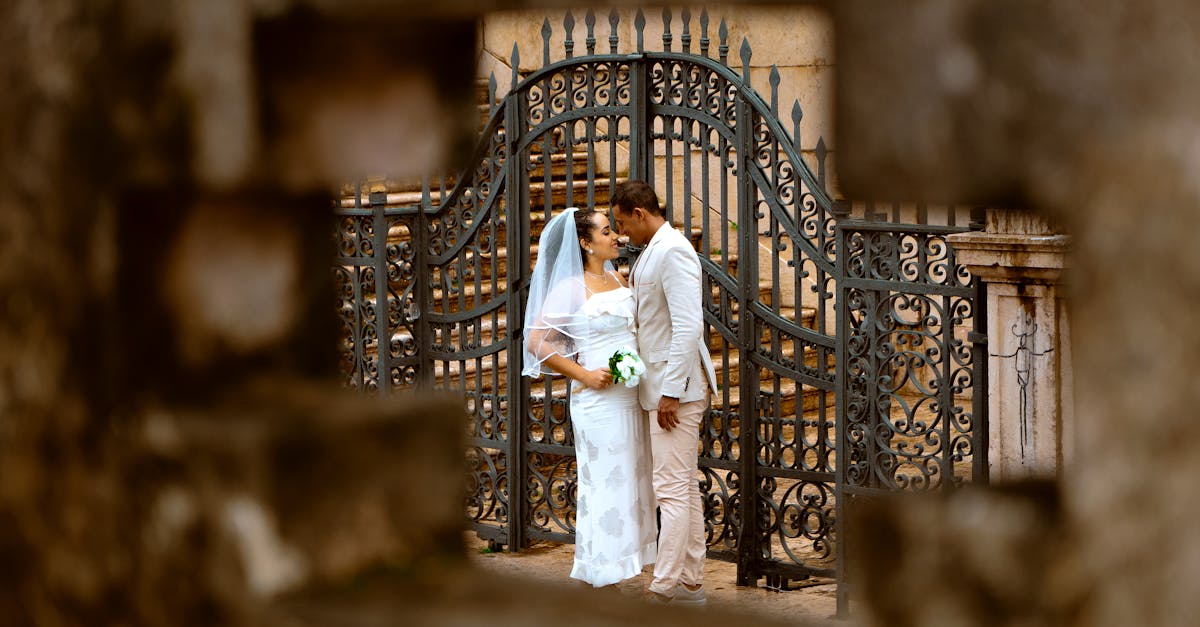 découvrez nos conseils et astuces pour établir un budget de mariage réaliste, optimiser vos dépenses et organiser le mariage de vos rêves sans dépasser vos moyens.