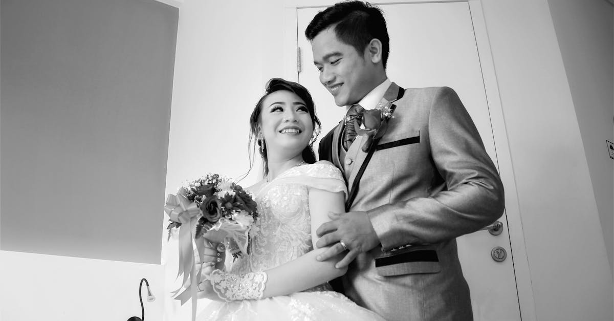 découvrez des idées et exemples de messages pour souhaiter vos meilleurs vœux de mariage. inspirez-vous pour féliciter les mariés avec des mots touchants et personnalisés.
