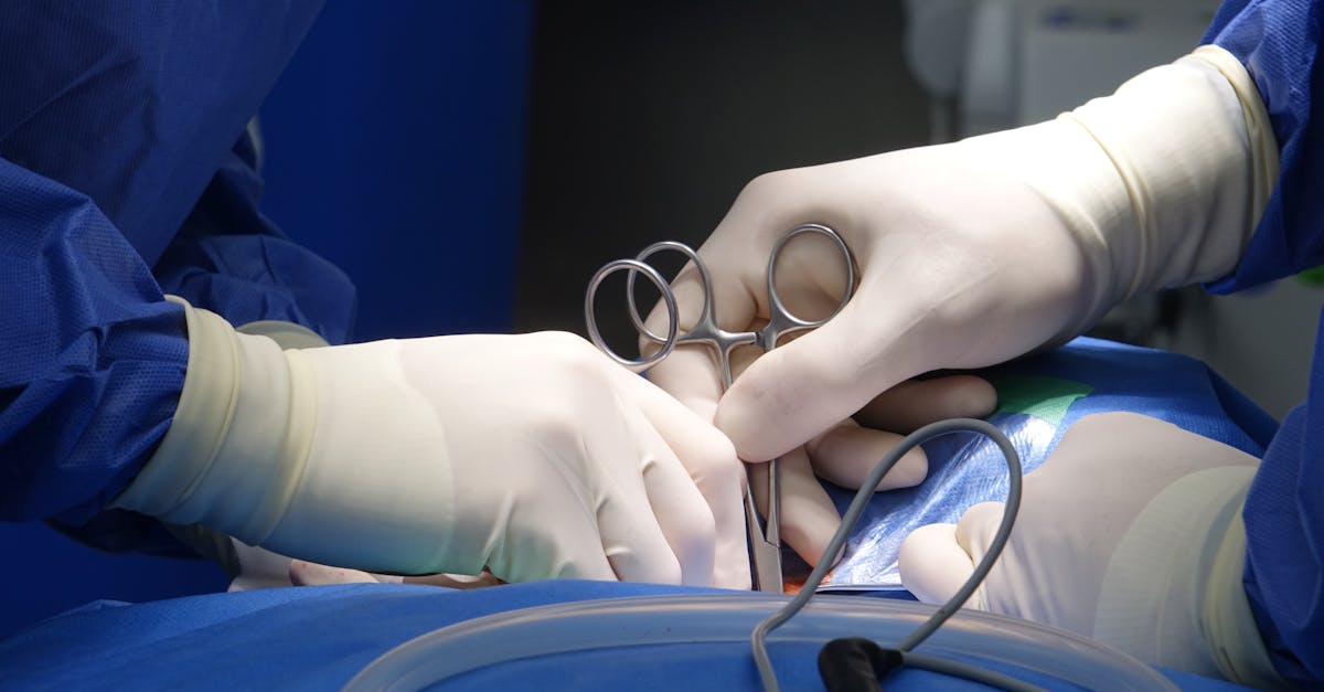 découvrez tout ce qu'il faut savoir sur l'épidurale : définition, déroulement, avantages et risques, pour mieux préparer votre accouchement ou une intervention médicale.
