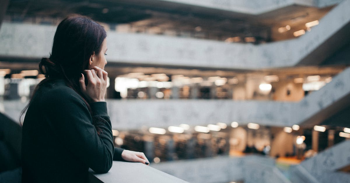 découvrez la signification du mot 'mood', ses différentes utilisations en français et en anglais, ainsi que des conseils pour exprimer vos émotions et votre humeur au quotidien.