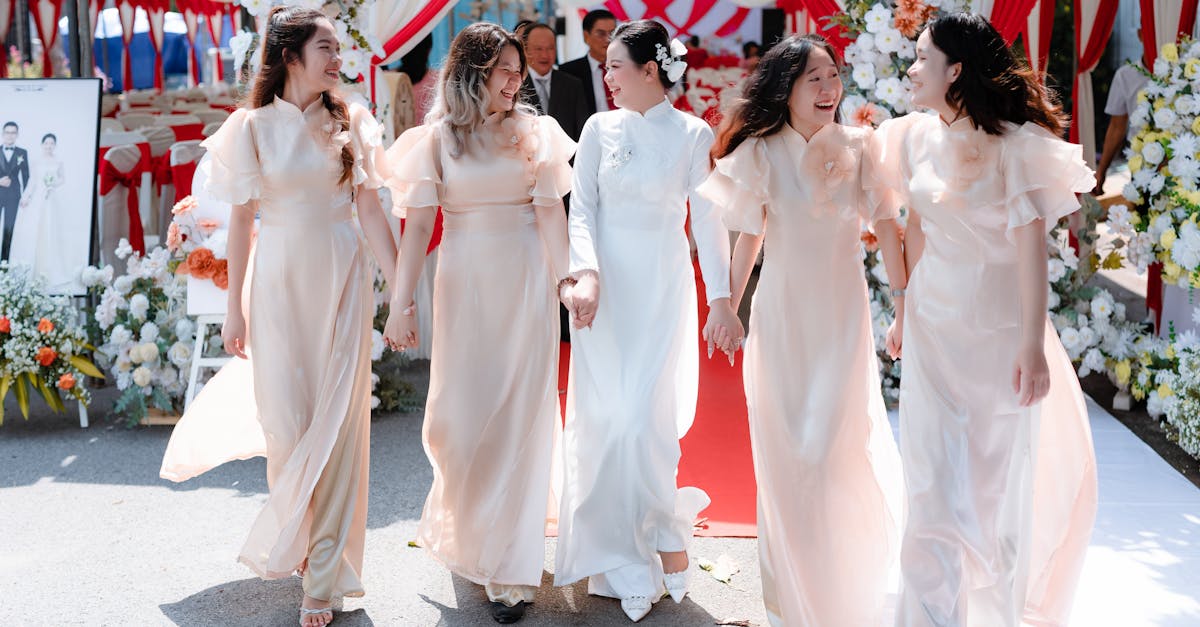 découvrez tout ce qu'il faut savoir sur la wedding procession : traditions, étapes clés et conseils pour organiser un cortège de mariage inoubliable et célébrer ce moment unique.