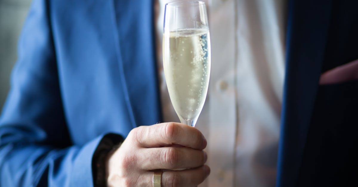 célébrez un anniversaire inoubliable avec nos idées originales et conseils pratiques. que ce soit pour un couple, une famille ou des amis, trouvez l'inspiration parfaite pour marquer cette journée spéciale.