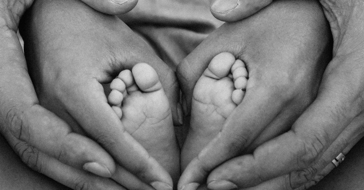 découvrez une sélection unique de prénoms de bébé, ainsi que leur signification, origine et conseils pour choisir le prénom parfait pour votre enfant.