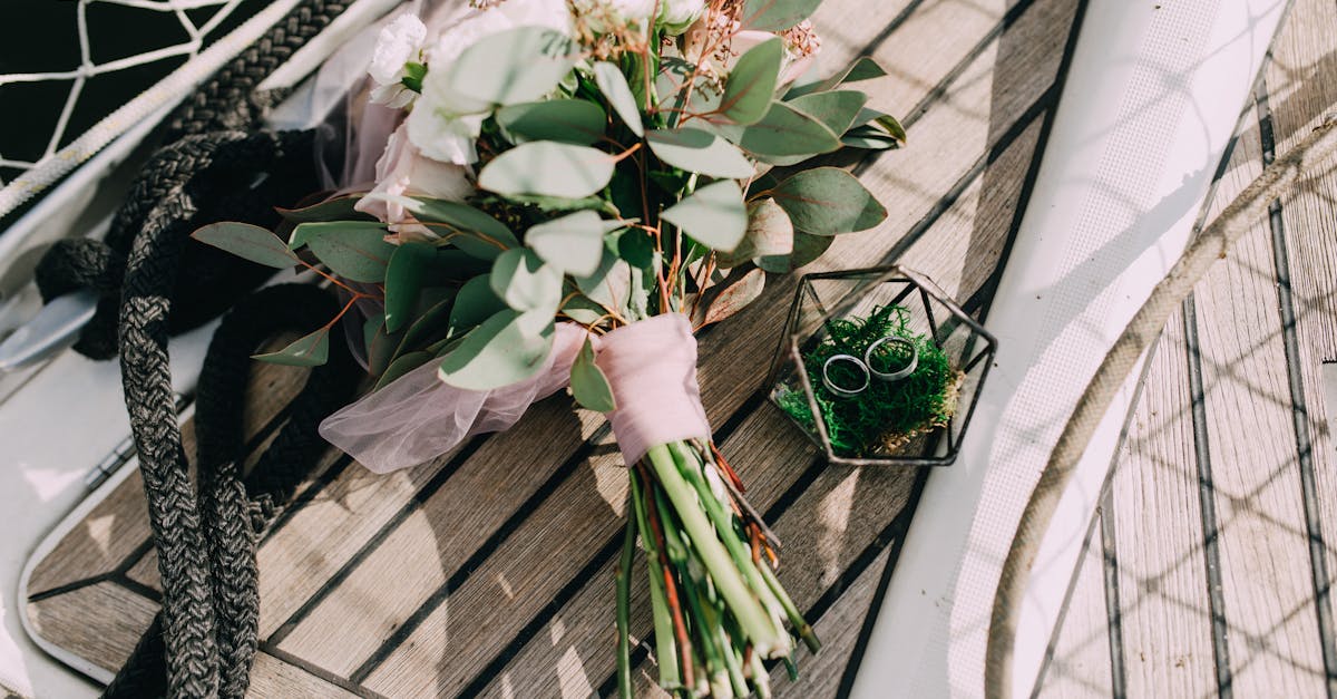 découvrez nos idées et inspirations pour créer un bouquet de mariage unique, élégant et adapté à votre thème. conseils pour choisir les fleurs parfaites et harmoniser votre bouquet avec votre style.