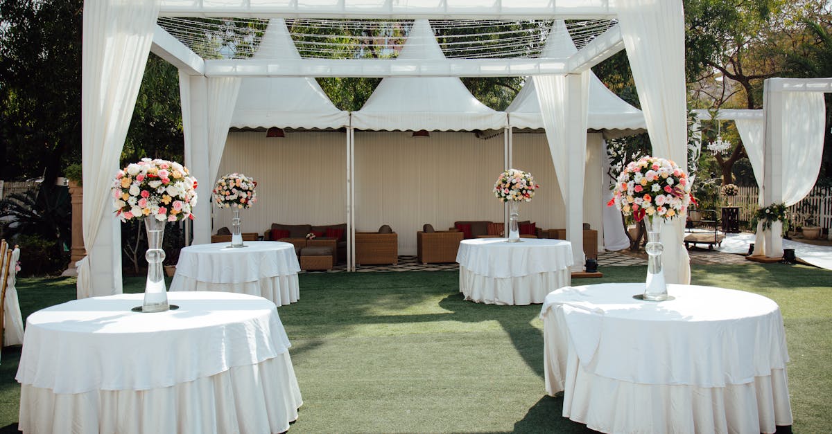 organisez le mariage de vos rêves grâce à nos conseils et astuces de wedding planning : gestion du budget, choix du lieu, prestataires et idées originales pour une journée inoubliable.
