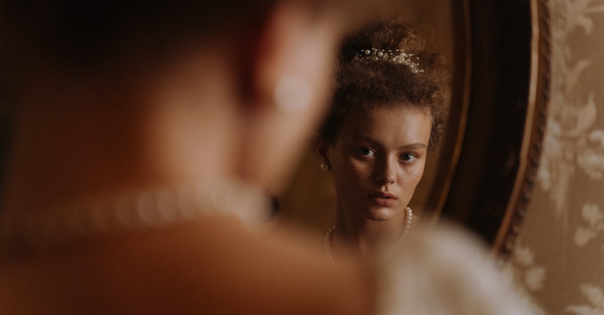 découvrez notre collection de voiles de mariée ornés de perles délicates, parfaits pour ajouter une touche d'élégance et de raffinement à votre tenue de mariage.