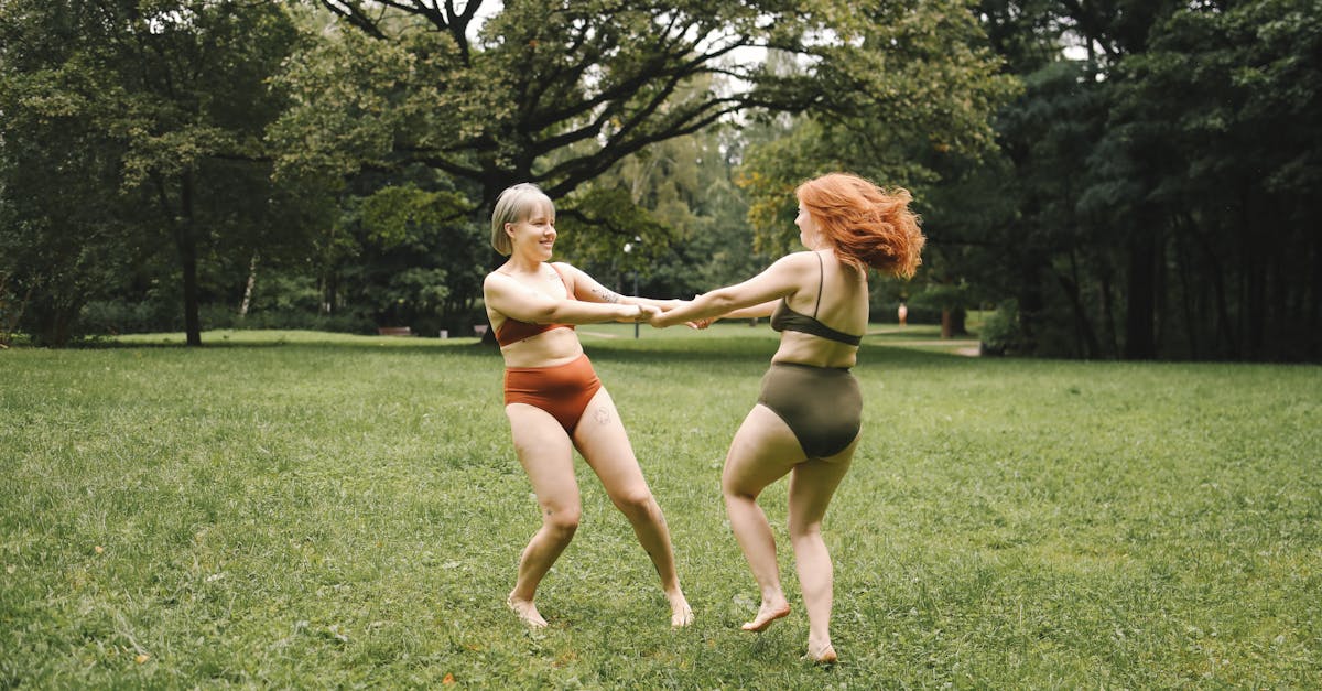 découvrez tout sur la cellulite : causes, traitements efficaces et conseils pour améliorer l'apparence de votre peau.