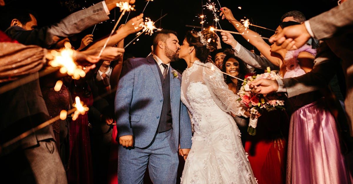 découvrez comment gérer les invités ivres lors d'un mariage : conseils pratiques pour assurer la sécurité et le bon déroulement de votre réception.