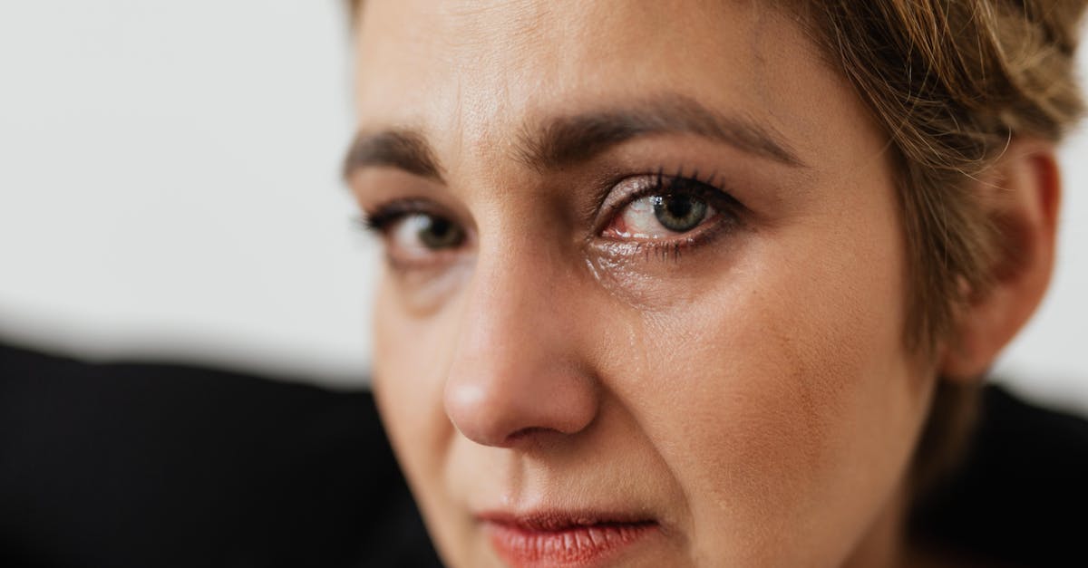 découvrez ce qu'est une déchirure durale, ses causes, symptômes et options de traitement pour une meilleure prise en charge médicale.