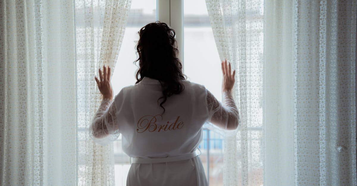 organisez votre mariage à domicile en toute sérénité grâce à nos conseils et astuces de planification pour un jour inoubliable.