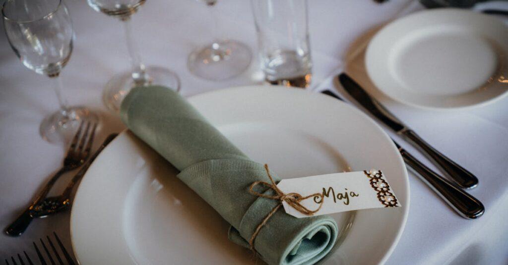 Des conseils pratiques pour établir la liste d’invités idéale pour votre mariage organisez facilement votre liste d'invités pour le mariage avec nos conseils pratiques et outils simples pour ne rien oublier.